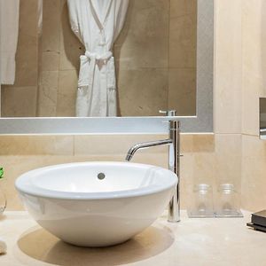 Habitación Estándar con 2 Camas Individuales
